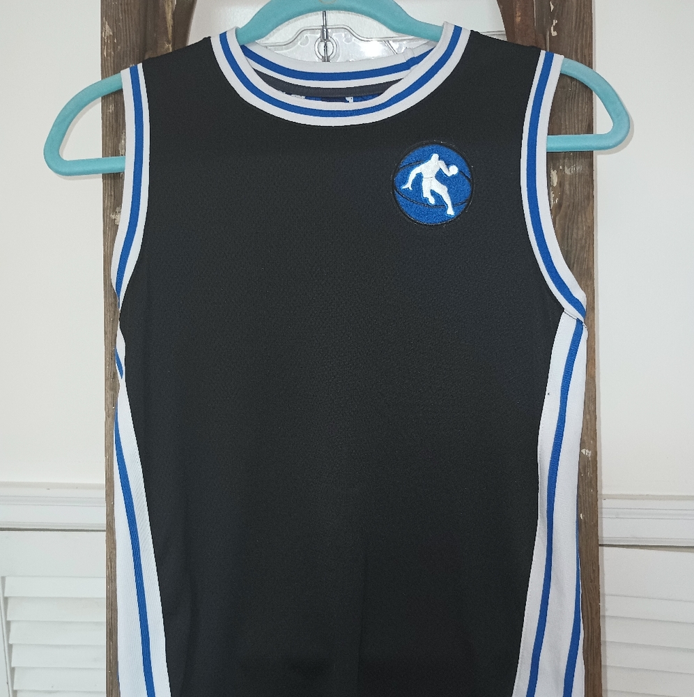 And 1 basketball jersey